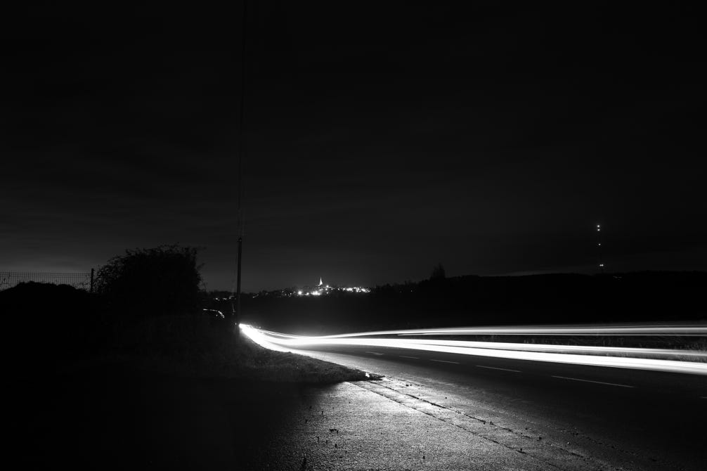 paysage, oretail photography,  olivier retail, noir et blanc, black and white, route, road, lumière, light, nuit, night, landscape